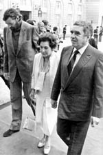 Julio Cortázar, Hortensia Bussi, la viuda de Salvador Allende y Gabriel García Márquez